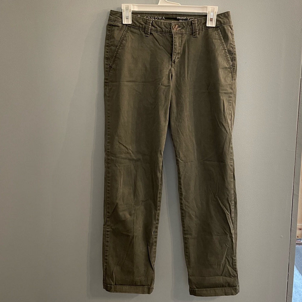 Green pants - Picture 2 of 3